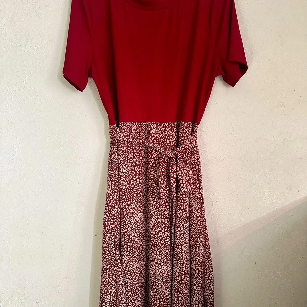 Chic Red Midi Dress with Animal Print Skirt - Picture 1 of 4